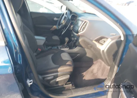 2018 Jeep Cherokee Latitude Fwd z USA, uszkodzony, nr VIN 1C4PJLCBXJD595119